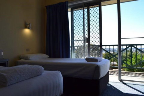 Lakes Resort Mount Gambier - Tourism Adelaide 3