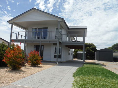 Wellington - Tourism Adelaide 0