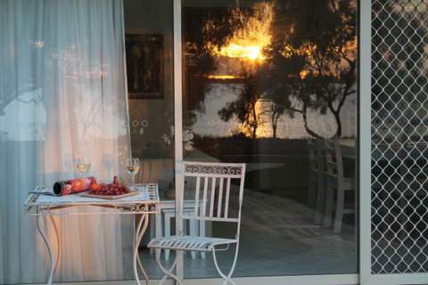 17 QED Lakehouse - Tourism Adelaide 2