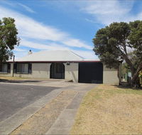 Carthew Street Holiday Home - Tourism Adelaide