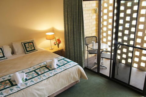 SACWA Accommodation - Tourism Adelaide 2
