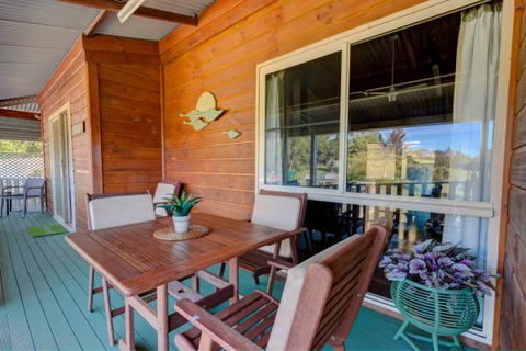 All About Me Bed And Breakfast - Tourism Adelaide 5