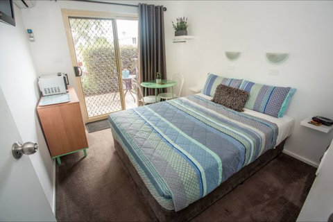 Arlingtons Accommodation - Tourism Adelaide 6