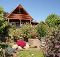 Beechworth Camellia Cottage