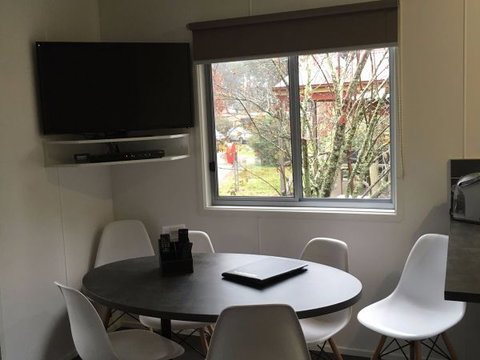 Bright Freeburgh Caravan Park - Tourism Adelaide 5