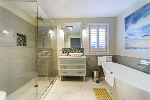 Coastal Pods Wynyard - Tourism Adelaide 5