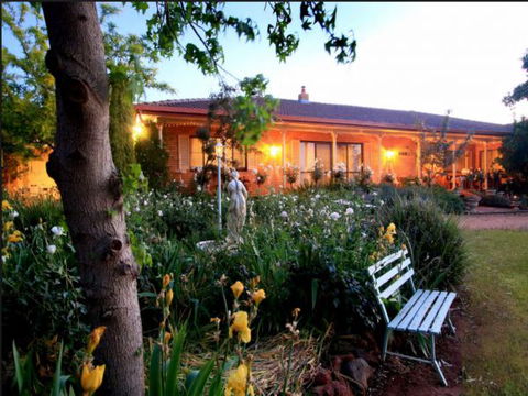 Corcoran Bed And Breakfast - Tourism Adelaide 0