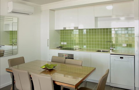 Direct Hotels Pacific Sands - Tourism Adelaide 3