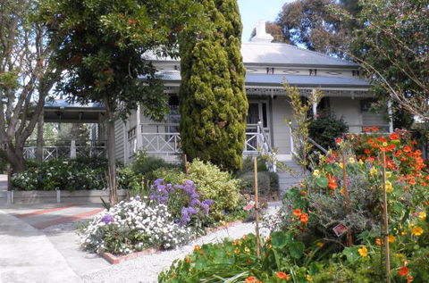Fairbank House - Tourism Adelaide 0