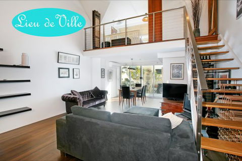 Lieu De Ville Suite - Tourism Adelaide 0