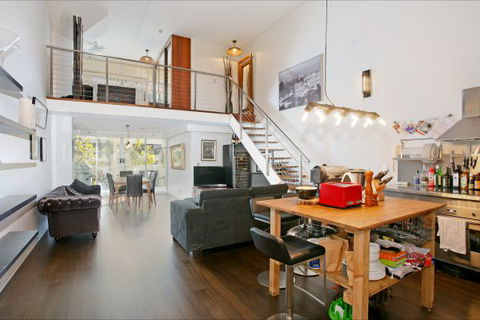 Lieu De Ville Suite - Tourism Adelaide 1