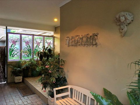 Palm Haven Bed And Breakfast - Tourism Adelaide 1