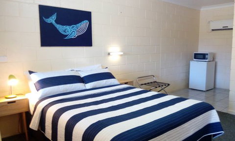 Sail Inn - Yeppoon - Tourism Adelaide 0