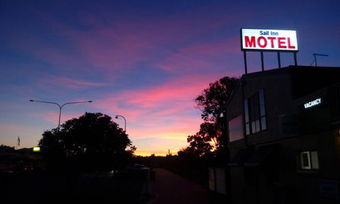 Sail Inn - Yeppoon - Tourism Adelaide 8