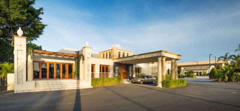 Shangri La Gardens Motel And Function Centre - Tourism Adelaide 1