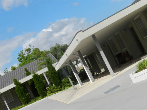 Shangri La Gardens Motel And Function Centre - Tourism Adelaide 4