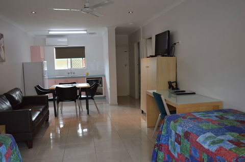 The Rover Holiday Units/Motel - Tourism Adelaide 1