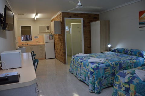 The Rover Holiday Units/Motel - Tourism Adelaide 9