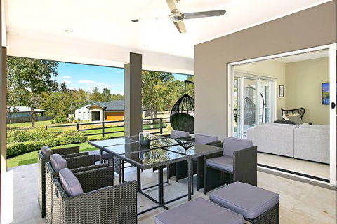 The Grape Escape Hunter Valley - Tourism Adelaide 9