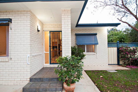 Rosies Cottage - Tourism Adelaide 2