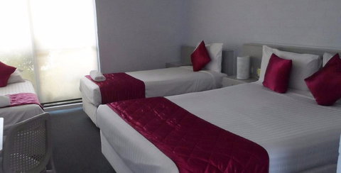 Bidgee Motor Inn - Tourism Adelaide 1