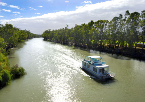 Edward River Houseboats - Tourism Adelaide 1