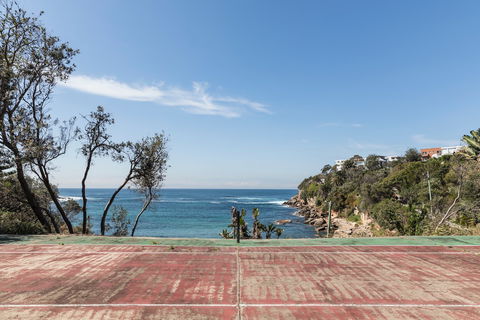 Gordon's Bay Retreat - Tourism Adelaide 1