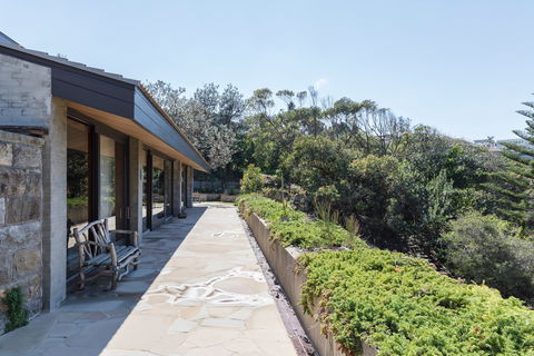 Gordon's Bay Retreat - Tourism Adelaide 2