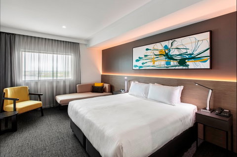 Mercure Sunshine Coast Kawana Waters - Tourism Adelaide 1