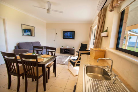 Pelican Perch Retreat - Tourism Adelaide 5