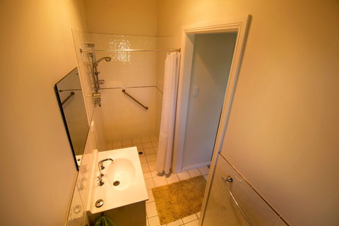 Pelican Perch Retreat - Tourism Adelaide 7