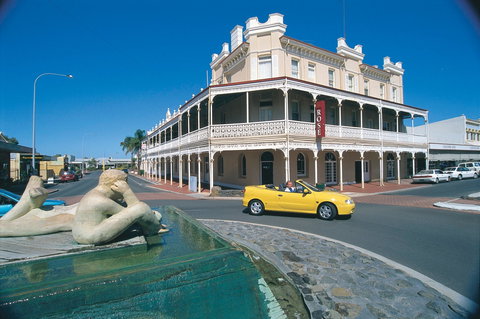 Rose Hotel - Tourism Adelaide 1