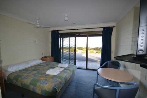 Skenes Creek Lodge Motel - Tourism Adelaide 4