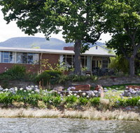 Waterside Accommodation - Derwent Hideaway - Tourism Adelaide