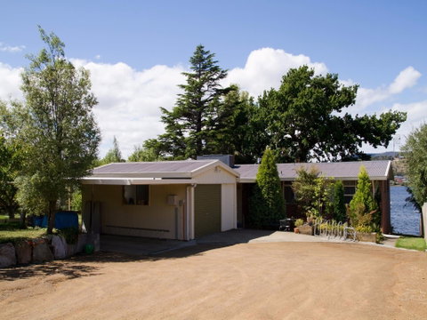 Waterside Accommodation - Derwent Hideaway - Tourism Adelaide 2
