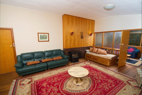Waterside Accommodation - Derwent Hideaway - Tourism Adelaide 4