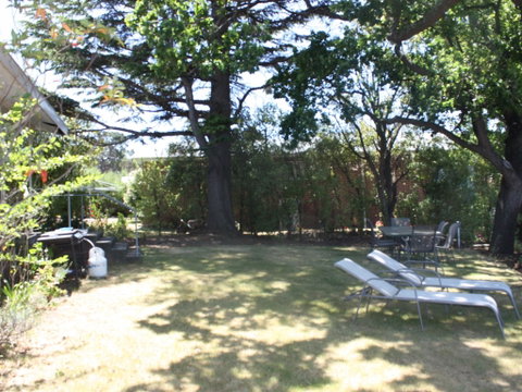 Waterside Accommodation - Derwent Hideaway - Tourism Adelaide 7