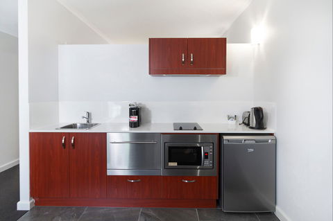 Abode Narrabundah - Tourism Adelaide 2