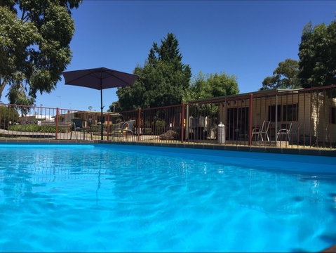 Acacia Caravan Park And Holiday Units - Tourism Adelaide 2