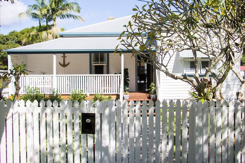Anchored In Byron - Tourism Adelaide 0