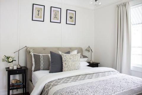 Anchored In Byron - Tourism Adelaide 1