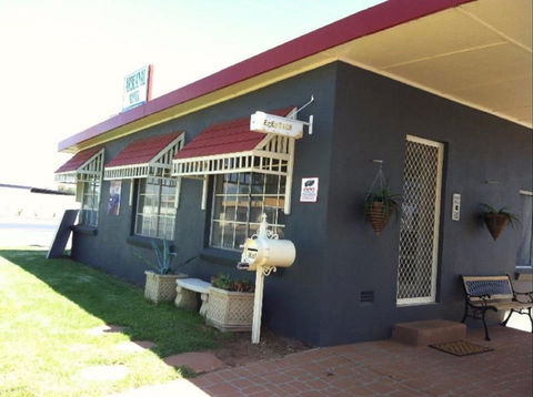 Ardeanal Motel - Tourism Adelaide 0