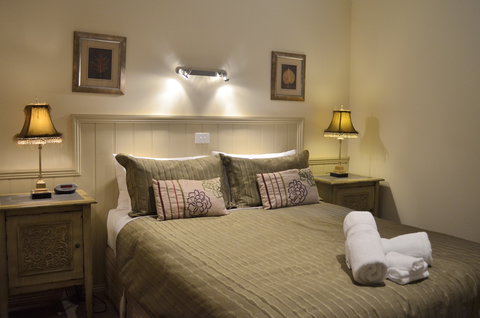 Autumn Affair Cottage 7 - Tourism Adelaide 2