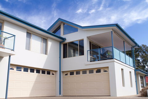 Beach Holiday Unit - Tourism Adelaide 0