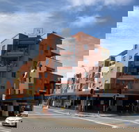 Boulevard on Beaumont apartment hotel - Tourism Adelaide