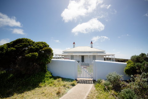Cape Nelson Lighthouse - Tourism Adelaide 2