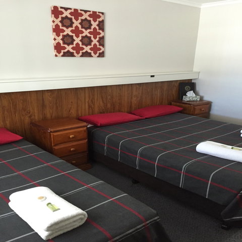 Glenrowan Kelly Country Motel - Tourism Adelaide 1