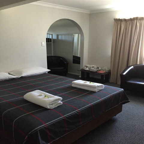 Glenrowan Kelly Country Motel - Tourism Adelaide 3