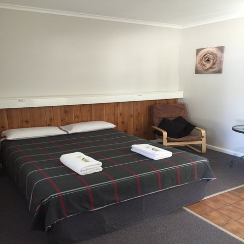 Glenrowan Kelly Country Motel - Tourism Adelaide 4