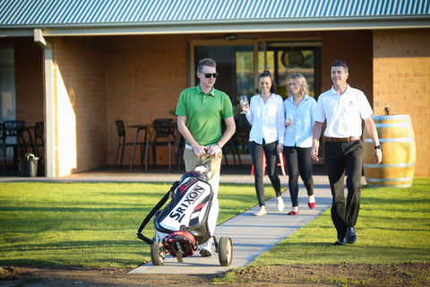 Howlong Country Golf Club Motel - Tourism Adelaide 1